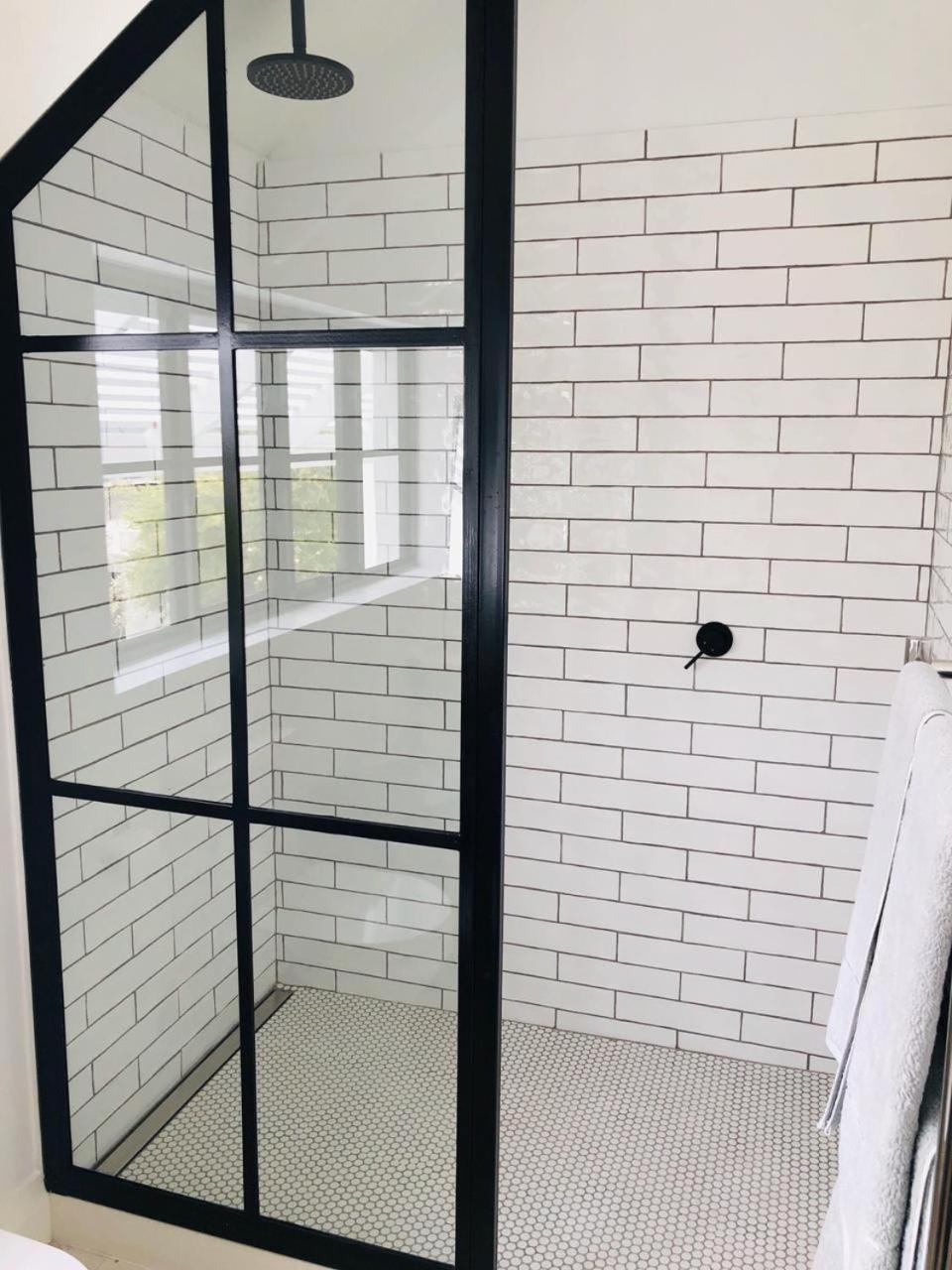 African Flame Apartment นิสนา ภายนอก รูปภาพ